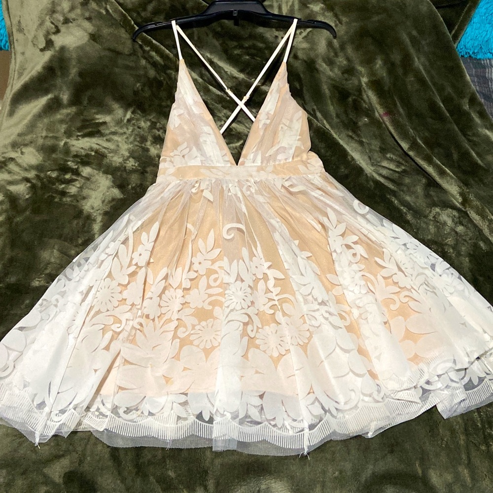 Dress white, size Medium